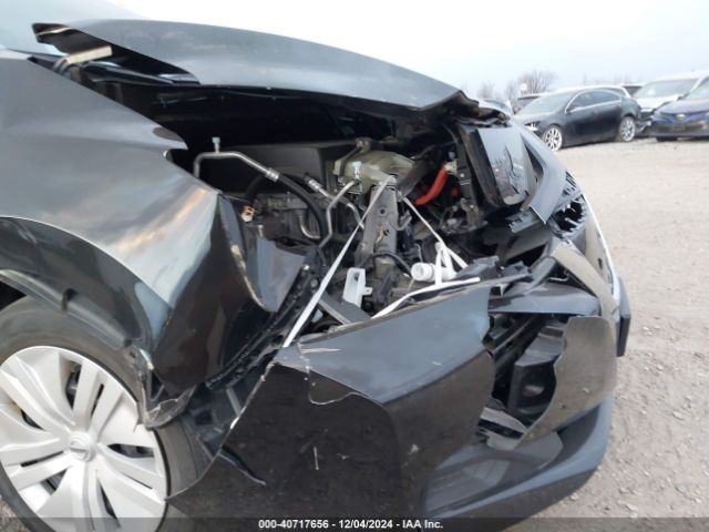 1N4AZ1CP9JC314177 Nissan LEAF S