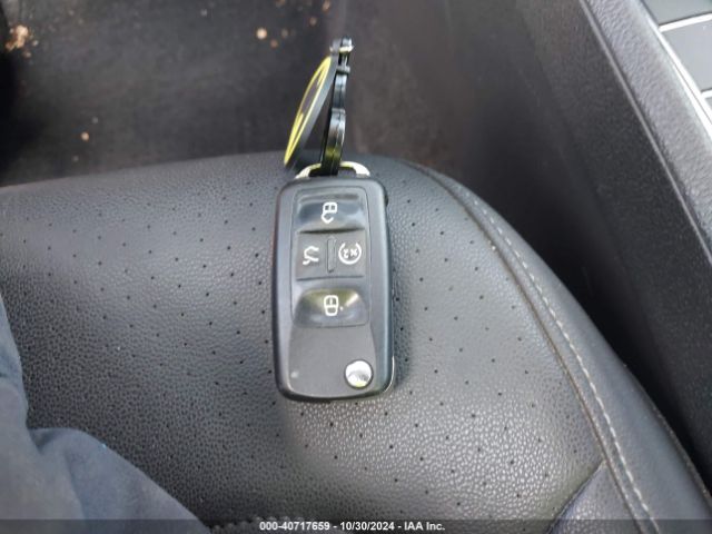 1VWSA7A37MC003678 Volkswagen Passat 2.0t Se