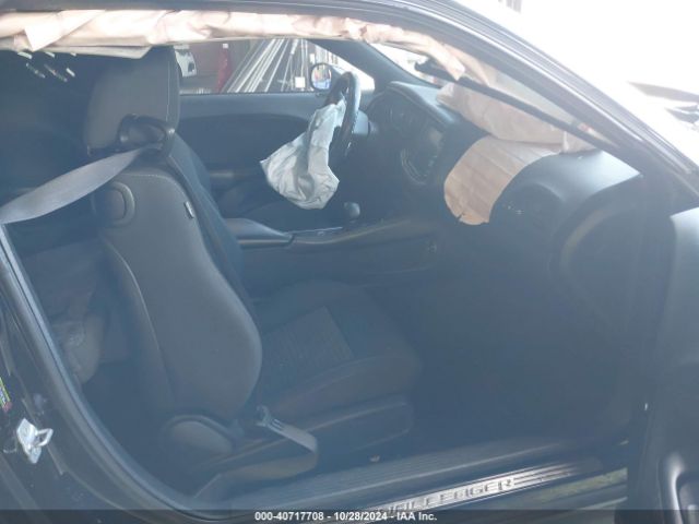 2C3CDZAG5FH874015 Dodge Challenger Sxt