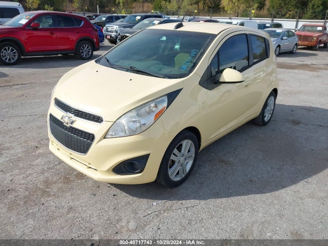 Chevrolet Spark 1lt Cvt 2015 KL8CD6S92FC715717 Image 2