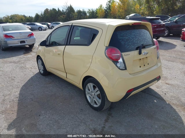 Chevrolet Spark 1lt Cvt 2015 KL8CD6S92FC715717 Image 3