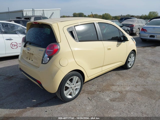 Chevrolet Spark 1lt Cvt 2015 KL8CD6S92FC715717 Image 4