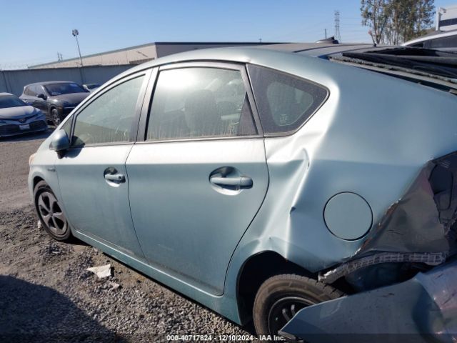 JTDKN3DU1F1882095 Toyota Prius