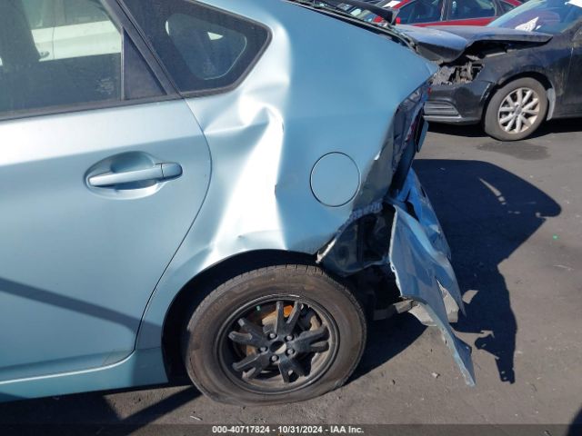 JTDKN3DU1F1882095 Toyota Prius