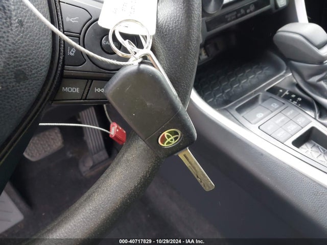 Toyota RAV4 LE 2019 2T3F1RFV1KC012446 Image 11