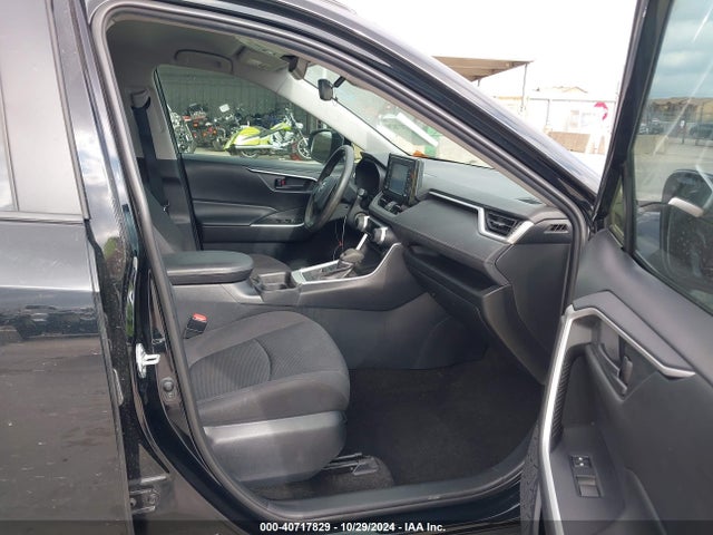 Toyota RAV4 LE 2019 2T3F1RFV1KC012446 Image 5