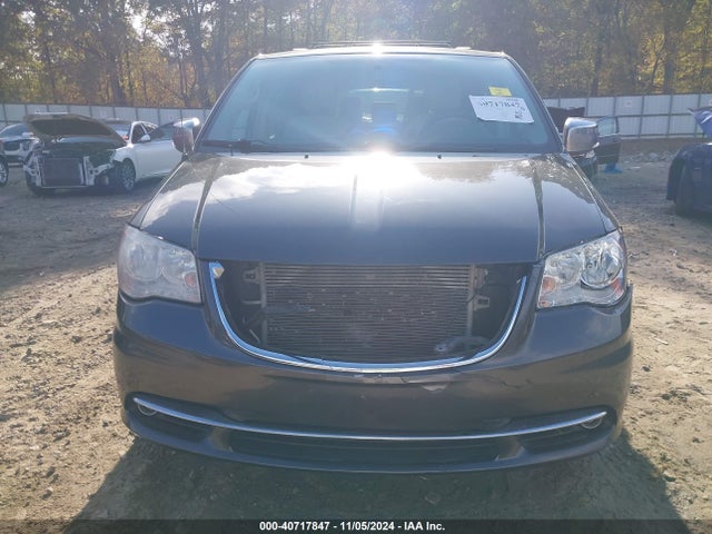 2C4RC1CGXGR135533 Chrysler Town & Country Touring-l Anniversary Edition