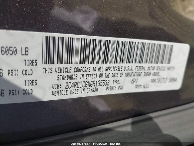 2C4RC1CGXGR135533 Chrysler Town & Country Touring-l Anniversary Edition