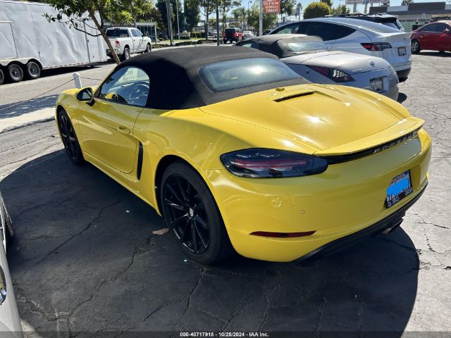 WP0CA2A82HS221688 Porsche 718 Boxster