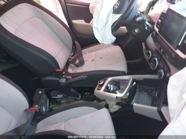 KMHRC8A3XPU258966 Hyundai Venue Sel