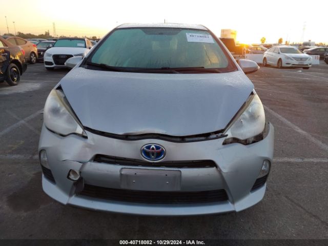 JTDKDTB38E1563157 Toyota Prius C One