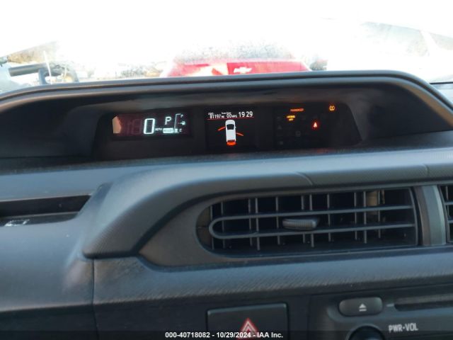 JTDKDTB38E1563157 Toyota Prius C One