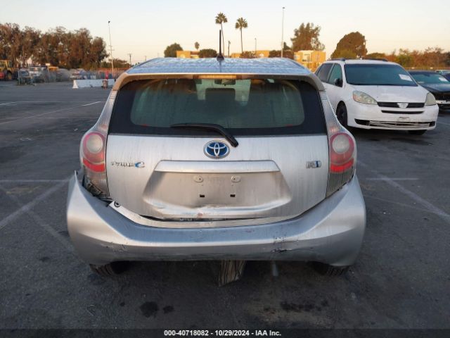 JTDKDTB38E1563157 Toyota Prius C One