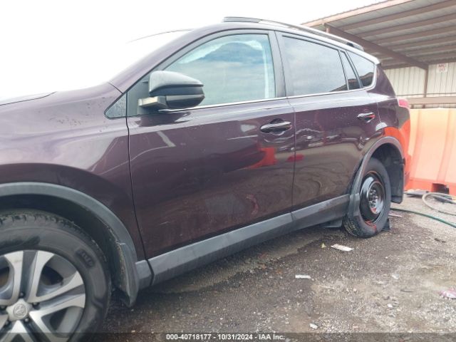 2T3BFREV9HW600006 Toyota RAV4 LE