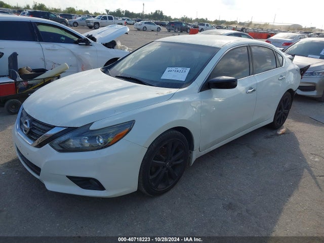 Nissan Altima 2.5 Sr 2017 1N4AL3APXHC194299 Image 2