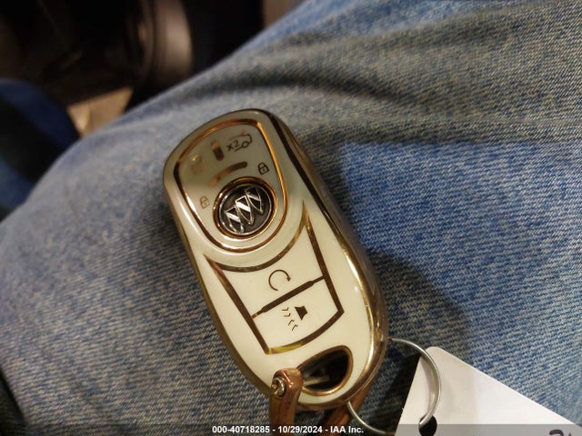 LRBFX2SA6KD100556 Buick Envision Awd Essence