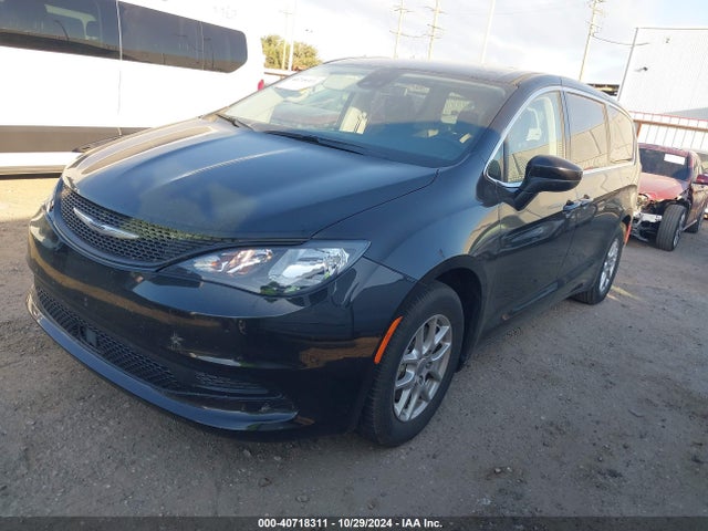 2C4RC1CG4PR525270 Chrysler Voyager Lx