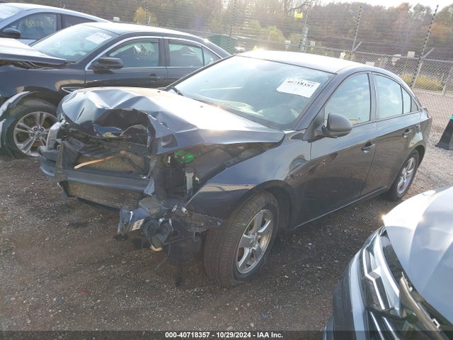 Chevrolet Cruze Ls Auto 2015 1G1PA5SH5F7110109 Image 2