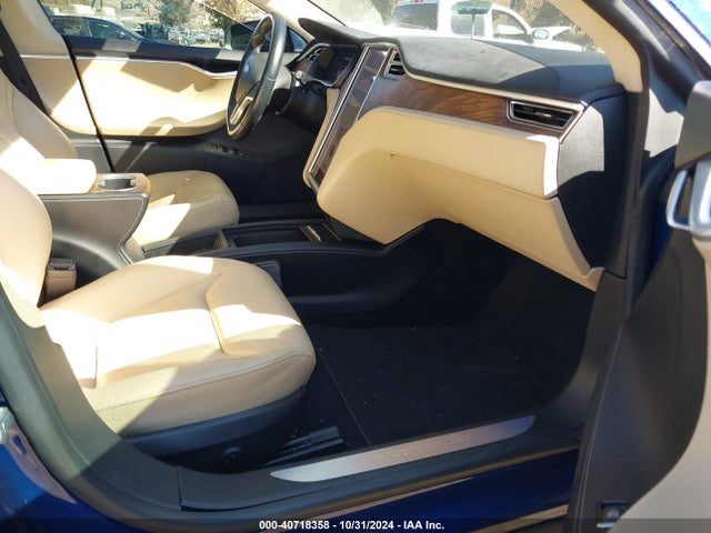 2016 TESLA MODEL S 5YJSA1E29GF156667 Photo 4