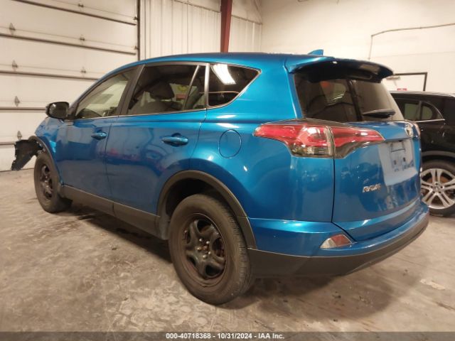 JTMBFREV1JJ228102 Toyota RAV4 LE