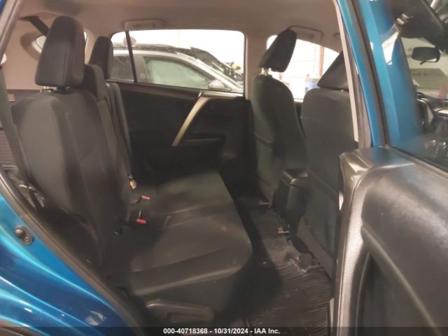 JTMBFREV1JJ228102 Toyota RAV4 LE