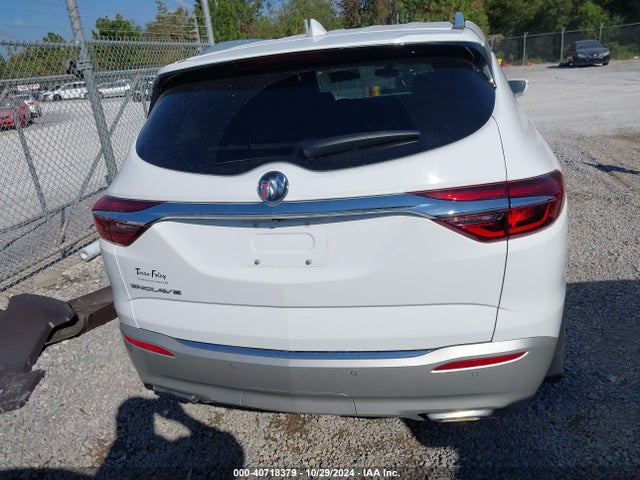5GAERBKW7LJ127028 Buick Enclave Fwd Essence