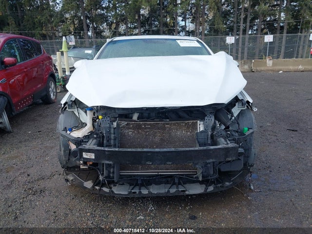 Hyundai Elantra Value Edition 2017 5NPD84LFXHH210976 Image 13