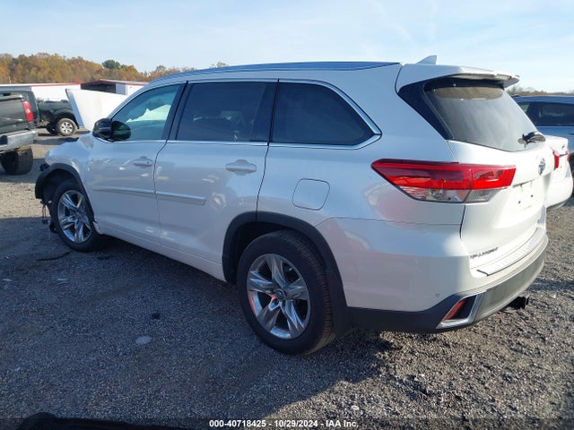 5TDDZRFH5JS819951 Toyota Highlander Limited