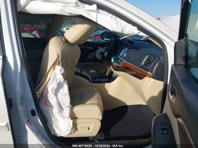 5TDDZRFH5JS819951 Toyota Highlander Limited