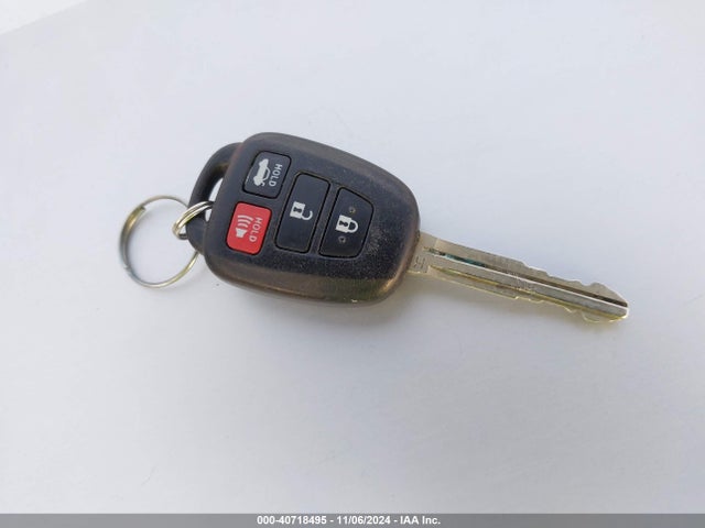 Toyota COROLLA LE 2019 5YFBURHEXKP928425 Image 11
