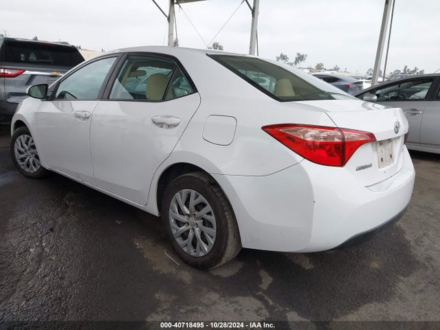 Toyota COROLLA LE 2019 5YFBURHEXKP928425 Image 3