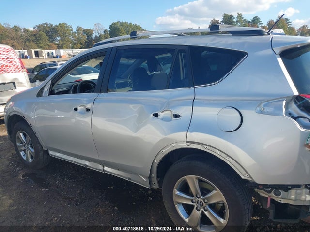 Toyota Rav4 Xle 2015 JTMWFREV4FJ057628 Image 15