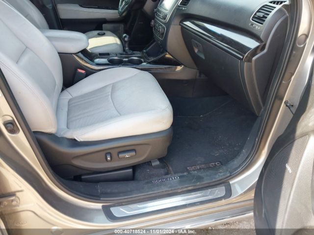 5XYKWDA77FG606781 KIA Sorento Limited V6