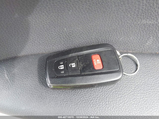 Toyota PRIUS XLE 2021 JTDKAMFU5M3149449 Image 11