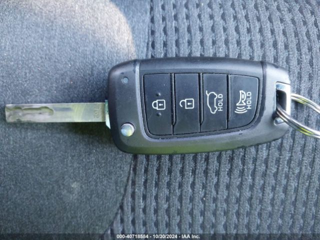 5NMS2CAD1KH113318 Hyundai Santa Fe Se