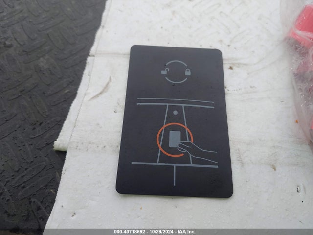 2022 TESLA MODEL 3 5YJ3E1EB8NF273081 Photo 10