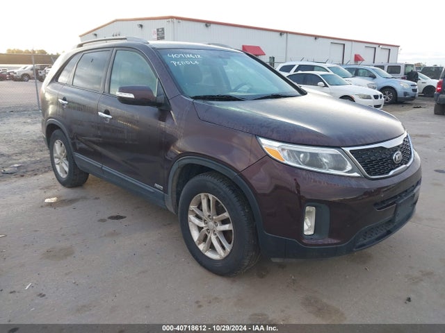 KIA SORENTO LX 2015 5XYKTCA61FG586263 Image 1