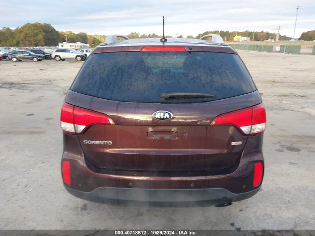 KIA SORENTO LX 2015 5XYKTCA61FG586263 Image 17