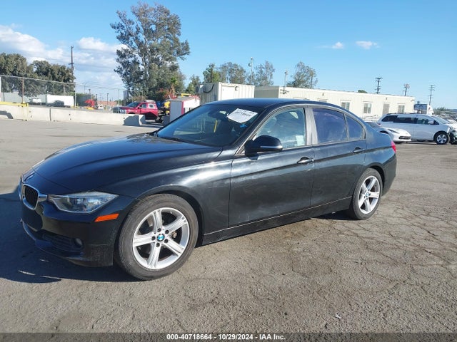 WBA3B1C58EPE14565 BMW 320i