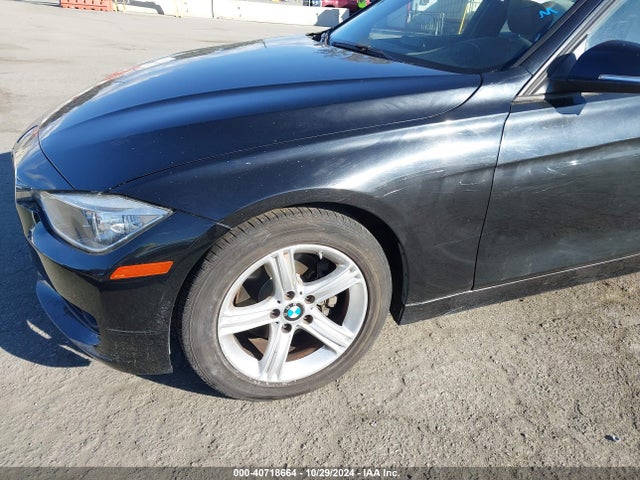 WBA3B1C58EPE14565 BMW 320i