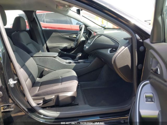 1G1ZD5STXSF127301 Chevrolet Malibu Fwd 1lt
