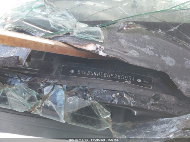 5YFBURHE6GP385954 Toyota COROLLA LE