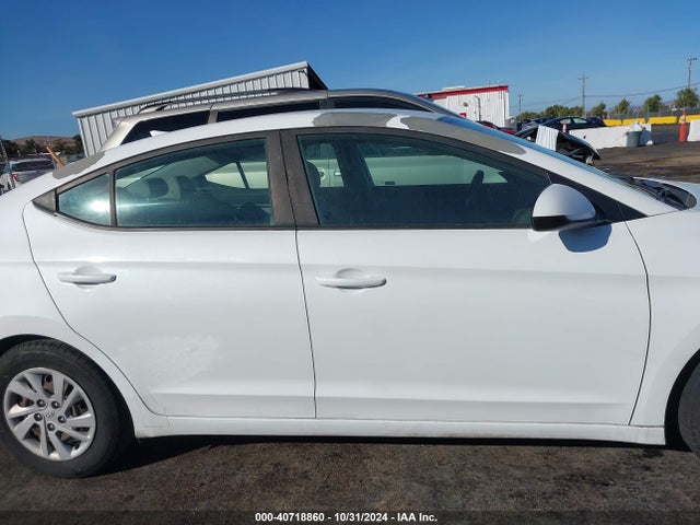 Hyundai ELANTRA SE 2017 5NPD74LF8HH096611 Image 14