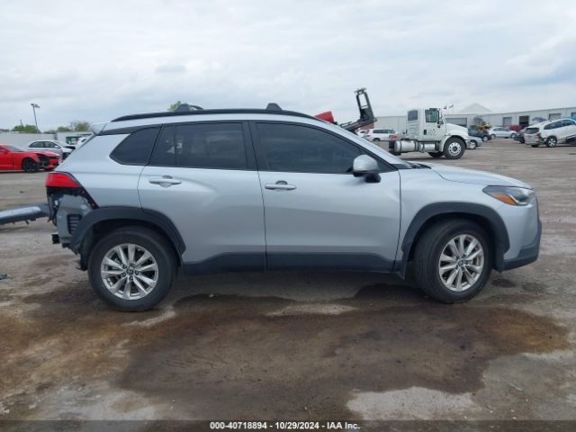 7MUCAAAG0RV077074 Toyota Corolla Cross Le