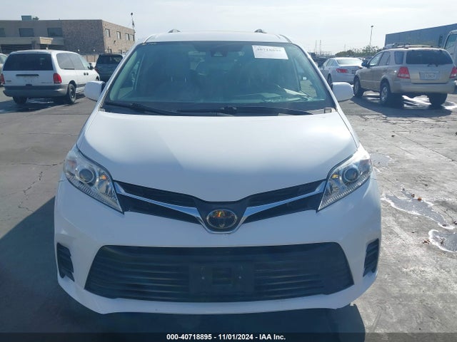 5TDKZ3DC3LS084496 Toyota SIENNA LE
