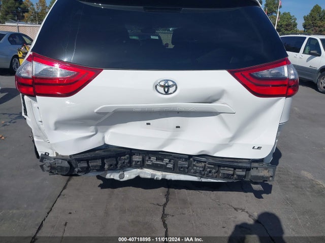 5TDKZ3DC3LS084496 Toyota SIENNA LE
