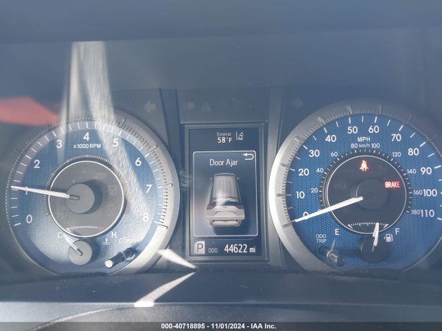 5TDKZ3DC3LS084496 Toyota SIENNA LE