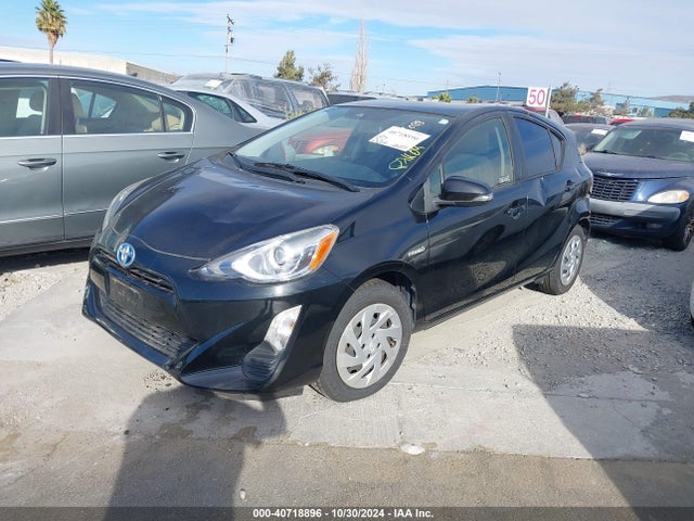 JTDKDTB37G1124888 Toyota Prius C Two