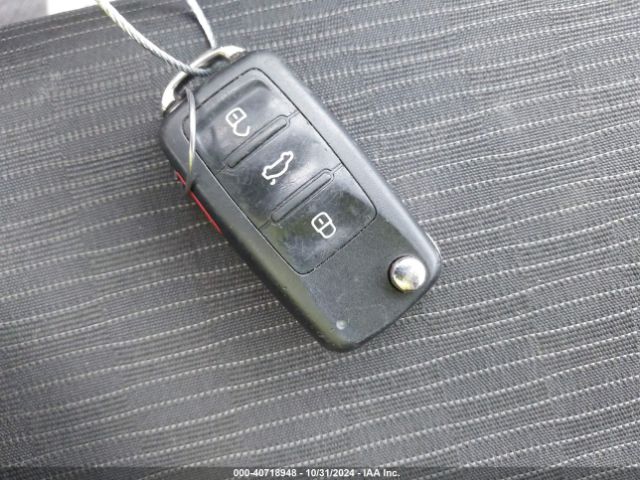 WVGAV7AXXHK052029 Volkswagen Tiguan 2.0t/2.0t S