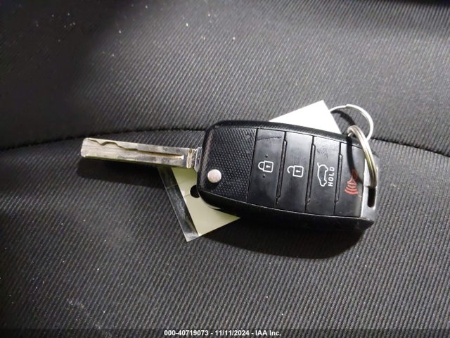 KIA SOUL + 2014 KNDJP3A56E7703029 Image 11